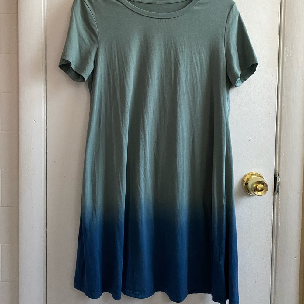 OMBRÉ BLUE GREEN T SHIRT DRESS!
